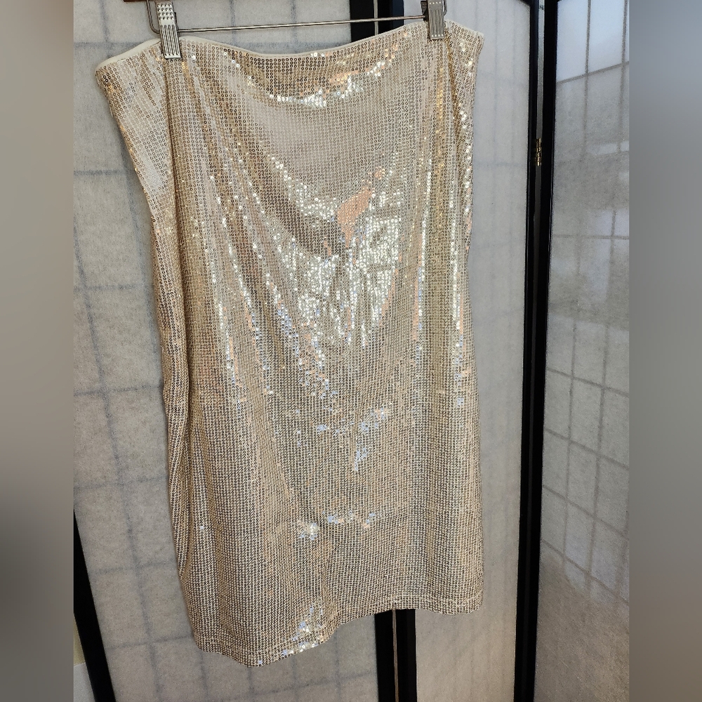 Elegant glam skirt with side split